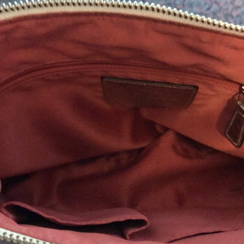 Coach purse - Picture 4 of 6